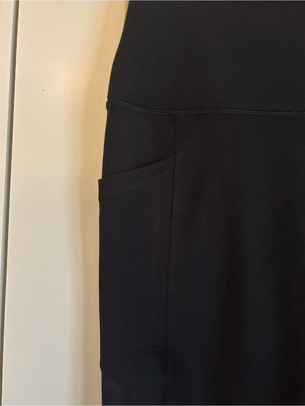 Yogalicious Black Lux Tribeca Crop Tight - XL, but fit like a medium. - Picture 3 of 4